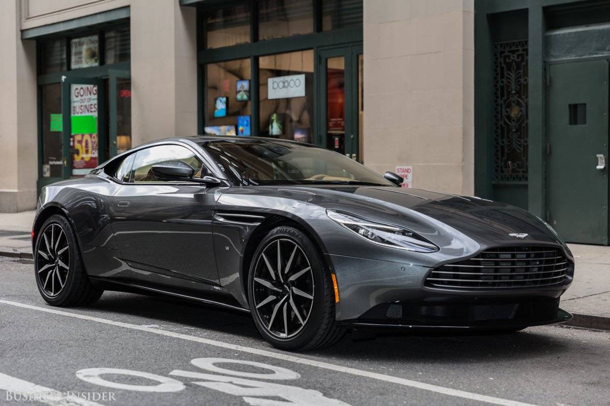 أستون مارتن Aston Martin DB11